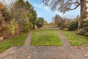Private Garden- click for photo gallery